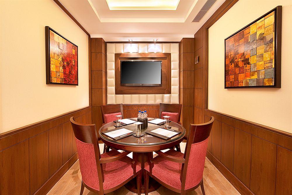 The Place Gurugram, A Member Of Radisson Individuals Gurgaon Extérieur photo