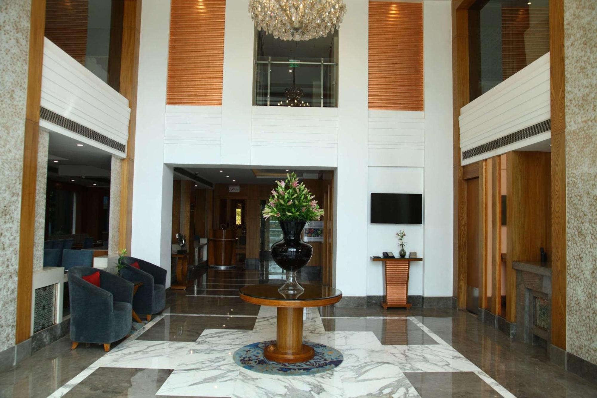 The Place Gurugram, A Member Of Radisson Individuals Gurgaon Extérieur photo